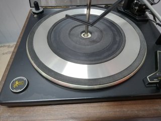 Tocadiscos Garrard 65