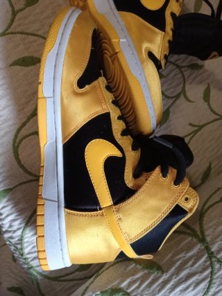 Zapatillas Nike Dunk High Amarillo Negro FN4216