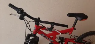 Bicicleta infantil roja 20FS