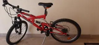 Bicicleta infantil roja 20FS