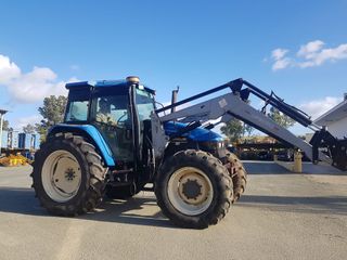 Tractor New Holland TS 115 con pala