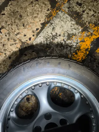 Juego 4 llantas BRAID + neumáticos KELLY