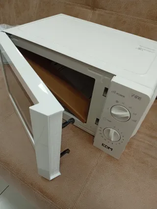 Microondas blanco EDM