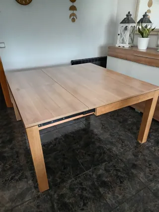 Mesa de comedor de madera extensible