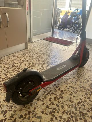 Patinete Eléctrico Ninebot Rojo