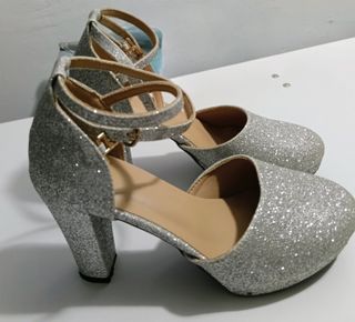 Scarpe con tacco glitter argento