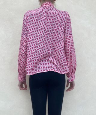 Blusa Made in Italy con fiocco