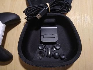 Mando Xbox Elite Series 2 + Accesorios