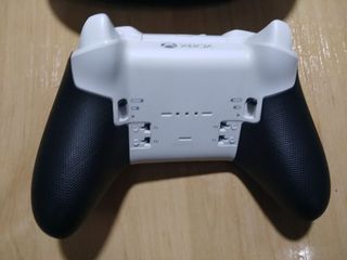 Mando Xbox Elite Series 2 + Accesorios