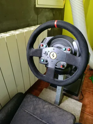 Volante Thrustmaster T300 Ferrari PS4/PC