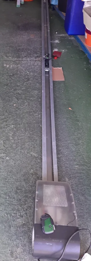 Motor puerta garaje basculante