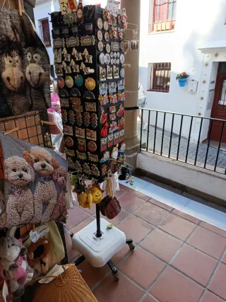 Expositor para imanes 1,8 ms alto y 0,30cm ancho