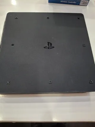 PS4 (PlayStation 4) Slim 500GB Negra