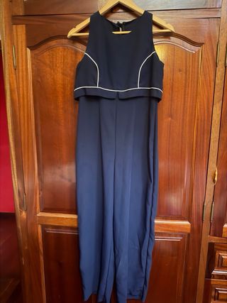 Mono azul marino elegante