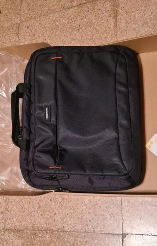 Maletín portátil Amazon Basics negro