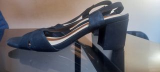 Scarpe nere con tacco