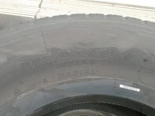 Vendo neumáticos de camión en medida 385/65/R22,5
