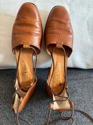 Sandalias Da Vinci tacón bajo camel