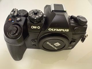 Olympus OM-D E-M1 Mark III con garantía