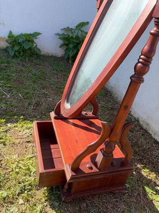 Specchio da terra in legno con cassetto