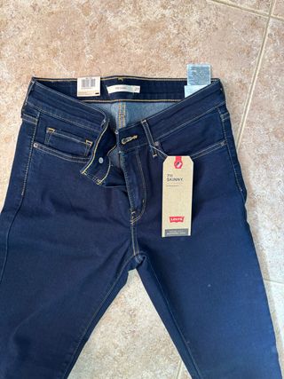 Vaqueros Levis 711 Skinny Talla 27 Nuevos