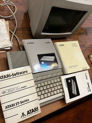 Atari 1040STFM funzionante