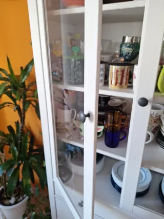 Vitrina Ikea Hemnes Blanca con Cajones