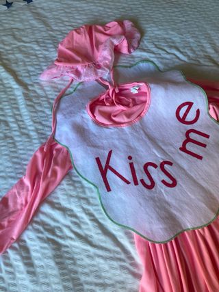 Disfraz Bebé Rosa Babero Kiss Me