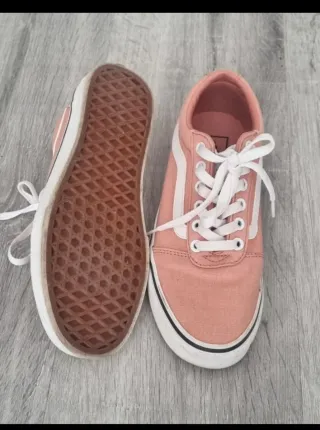 Zapatillas Vans rosas y blancas