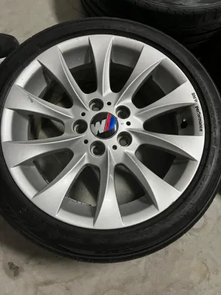 Llantas BMW 17" con neumáticos