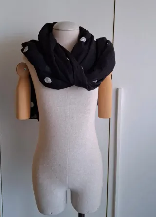 Sciarpa nera pois bianchi