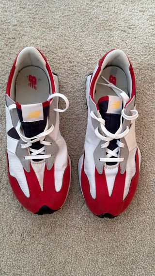 New Balance sapatilhas vermelhas e brancas