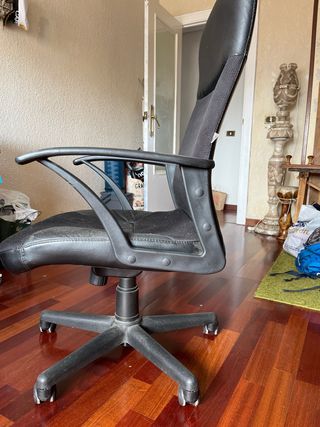 Silla de oficina Ikea negra y gris