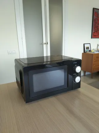 Microondas Negro