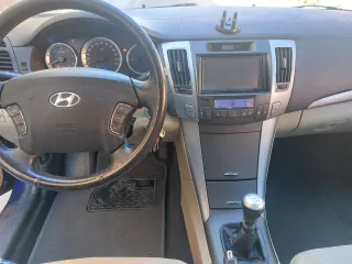 Hyundai Sonata 2010
