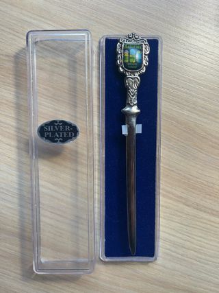 Habré cartas, Espadas históricas decorativas