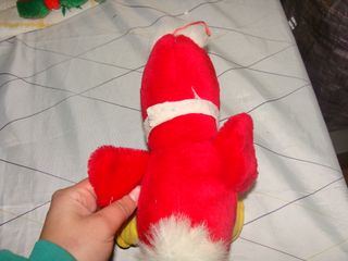 Boneco Peluche Pato Vermelho