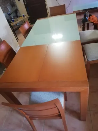 Mesa de comedor extraible y centro de cristal