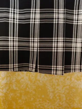 Falda tableada cuadros blanco y negro