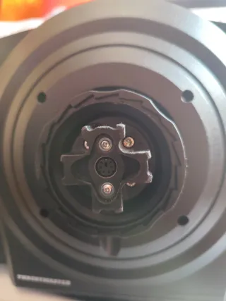 Base Thrustmaster T300 PS4/PS3 Averiada