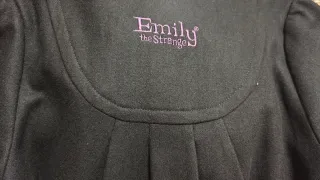 Abrigo lana Emily the Strange arañas