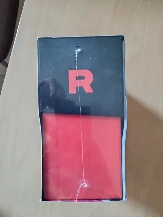 Pokémon Elite Trainer Box Destined Rivals Inglés