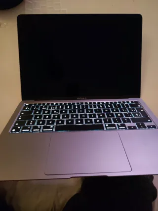 MacBook Air M1 2020 pantalla rota