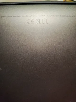 MacBook Air M1 2020 pantalla rota