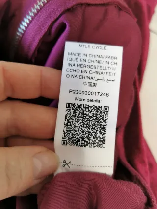 Chaqueta corta terciopelo burdeos