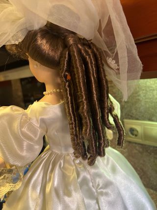 Muñeca de Porcelana Novia.