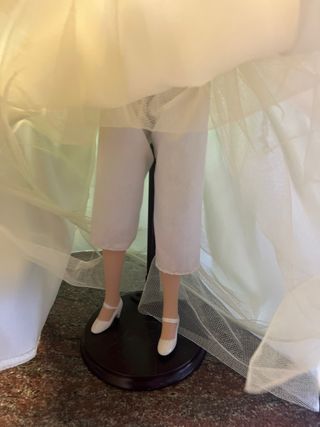 Muñeca de Porcelana Novia.