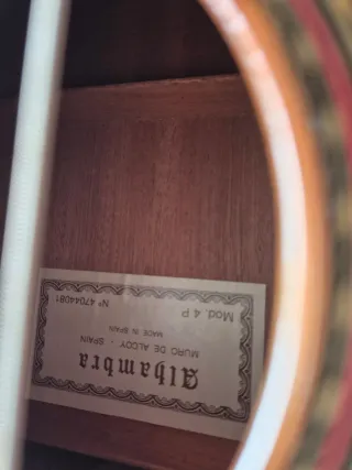 Guitarra Alhambra 4P