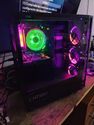 PC Gaming con luces RGB