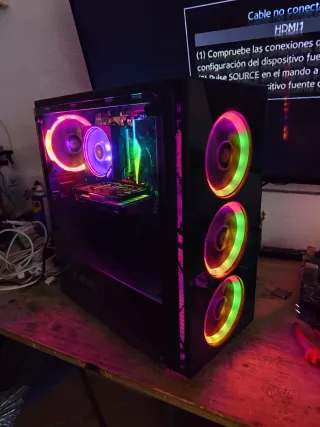 PC Gaming con luces RGB